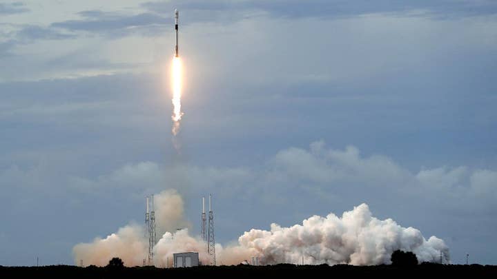 SpaceX launches its Falcon 9 rocket