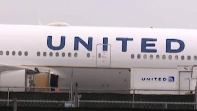 united-airlines-hiring-pilots-study-shows-quitting-facebook-may-lead