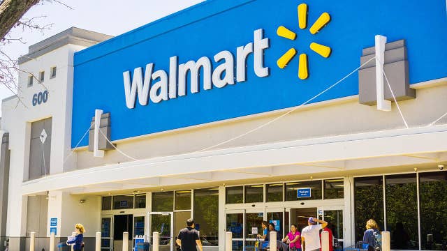 Walmart shows positive numbers before holidays: Expert