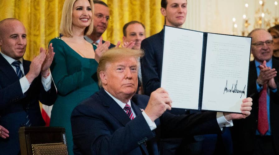 Democrats' 'hatred knows no bounds' toward Trump: Former campaign aide