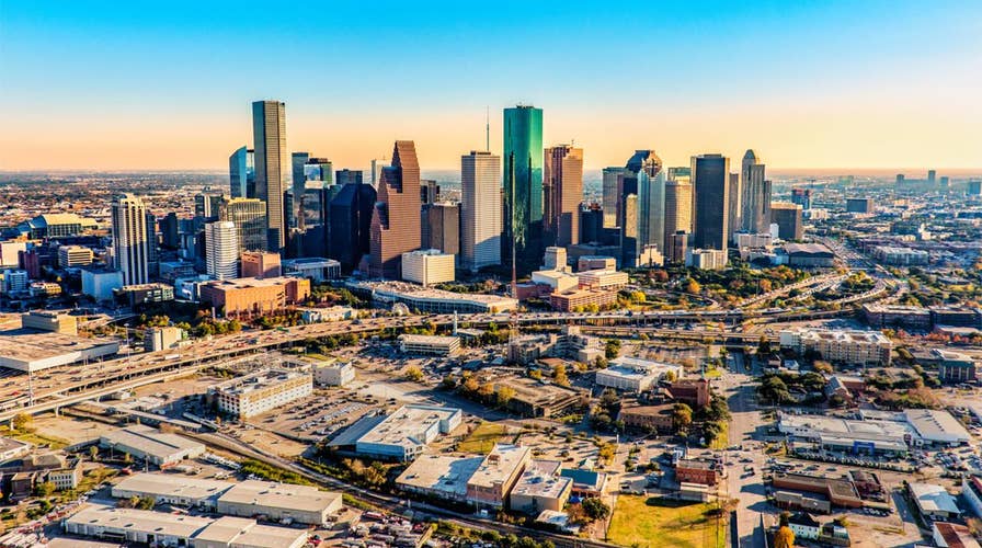 Gov. Abbott's approach toward reopening Texas is right: Karl Rove