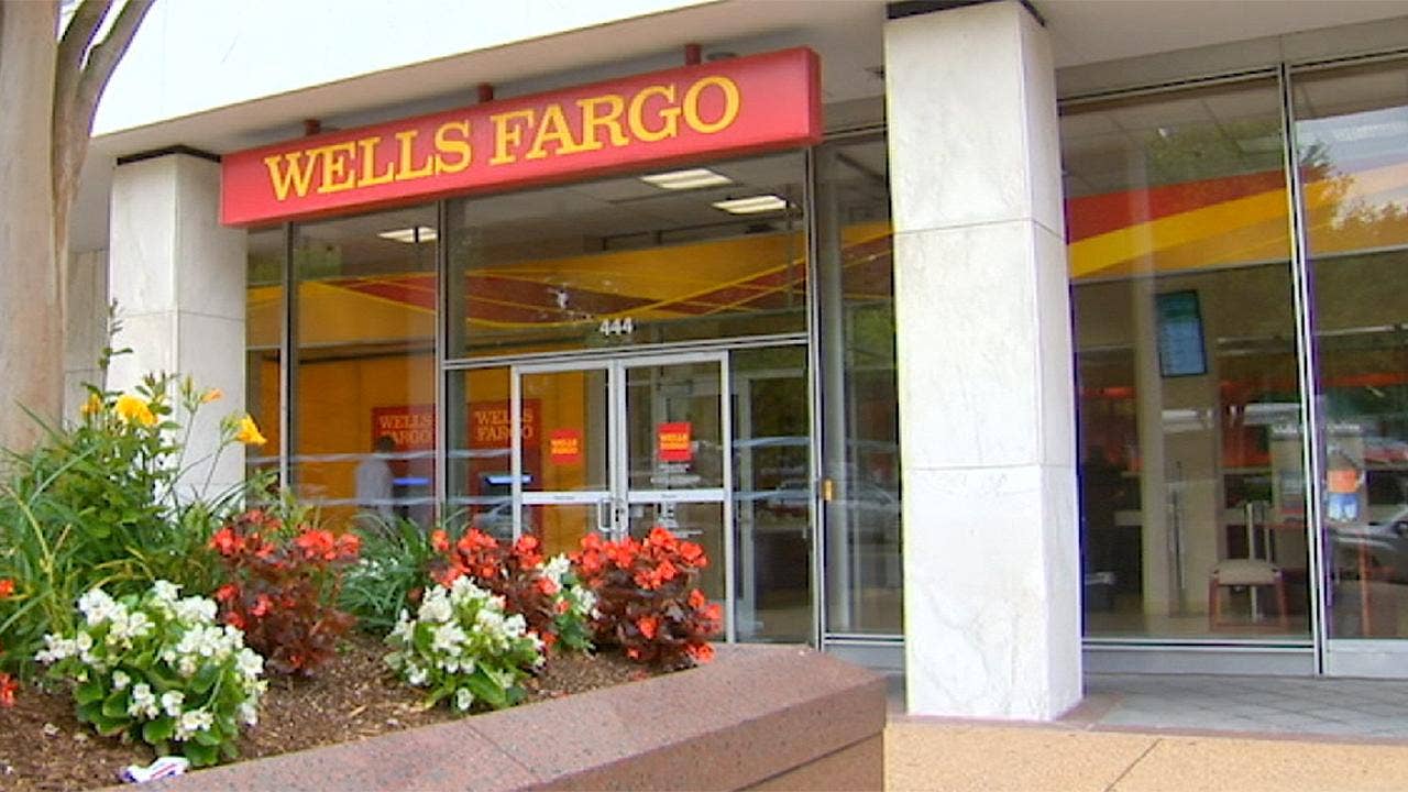 Wells Fargo Ceo Apologizes For Saying Black Talent Pool Is Very Limited Fox Business