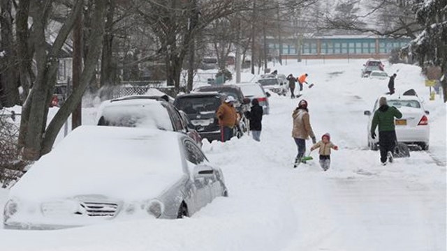 Blizzard slams New England, Long Island, spares most of NYC 