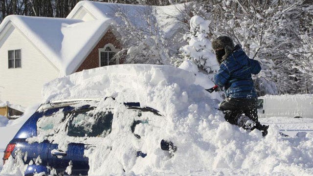 New England digs out after monster snow storm