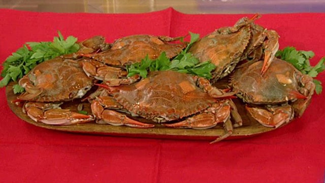 Juan and Delise Williams make Maryland blue shell crab legs