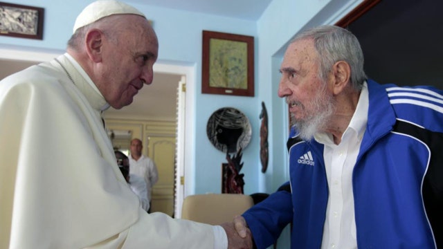 New picture of Pope Francis and Fidel Castro meeting