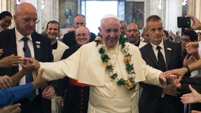 Pope Francis wraps up Cuba visit, prepares to head to the US