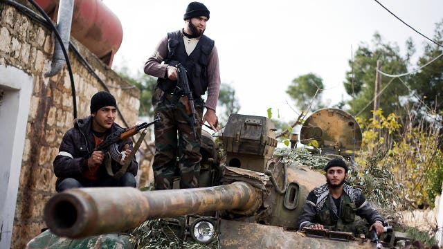 US halts rebel training as Russia escalates Syria presence