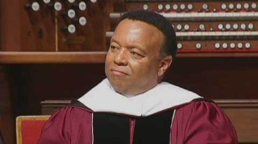 Fox News Reporter Kelly Wright Honored at Morehouse College