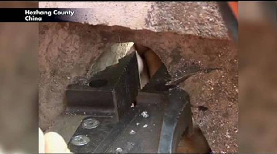 WATCH: Boy’s Head Gets Stuck in Concrete Balcony in China