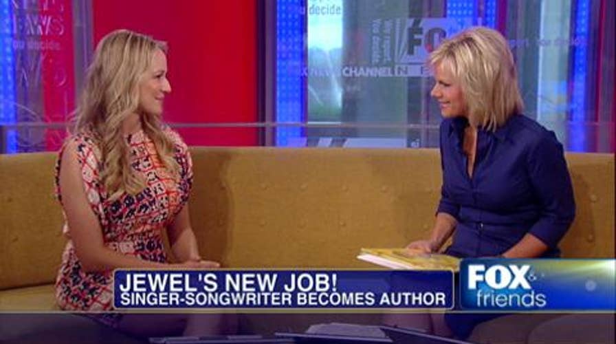 Jewel on New Book, How Motherhood Has Changed Her Life