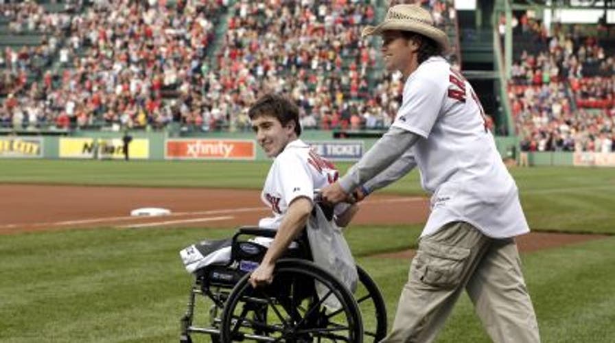 Red Sox Honors Boston Bombing Heroes