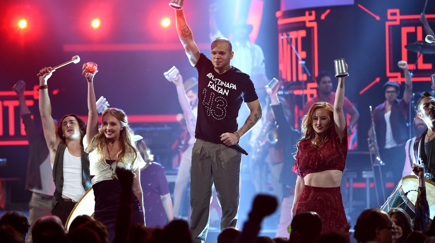 Enrique Iglesias, Calle 13 own Latin Grammys