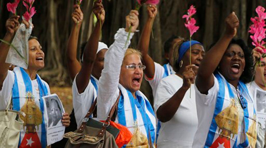 Cuba: Dissidents arrested before free speech protest