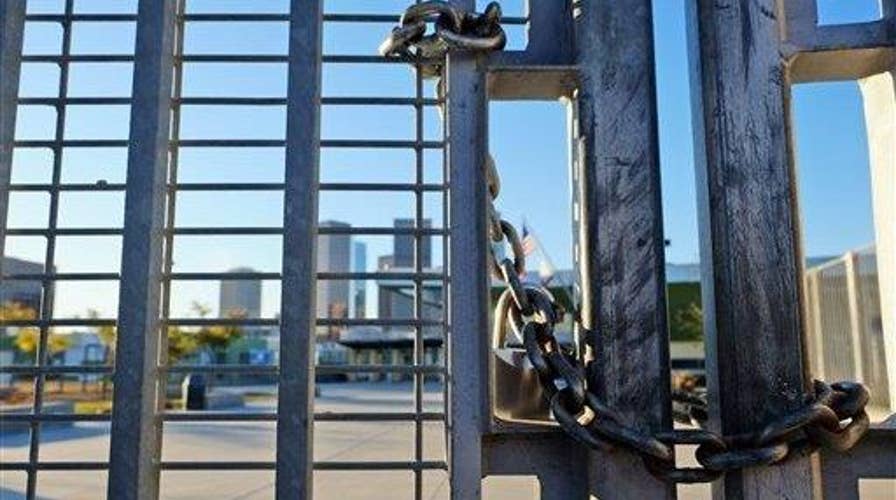 Feds: No specific, credible threat to LA school system