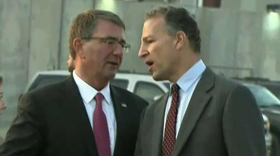Secretary of Defense Ash Carter visits Baghdad