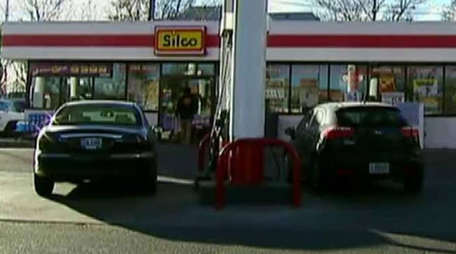 Car dealers reaping the benefits of falling gas prices