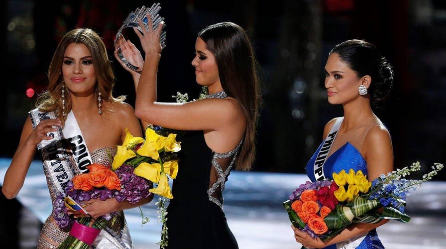 Steve Harvey mistakenly crowns wrong 'Miss Universe'