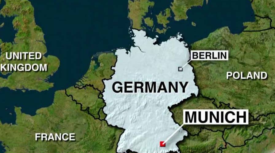 Munich police clear 2 train stations
