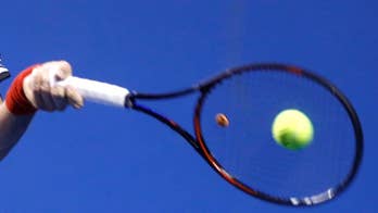 Ukrainian tennis player shows how she stays in shape during coronavirus outbreak: Pushing cars