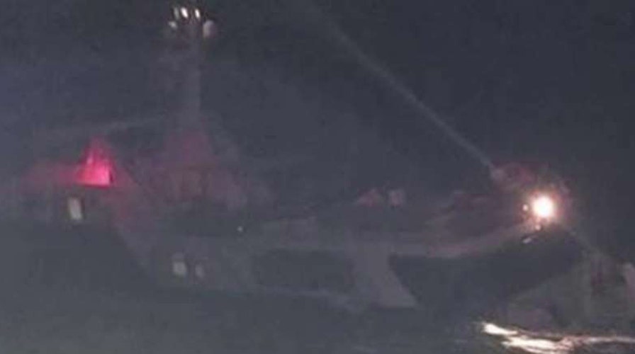 13 passengers saved the minute before yacht sinks