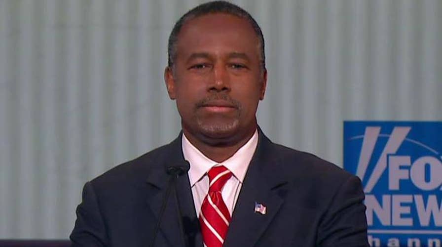 Carson recites Preamble of the Constitution at GOP debate