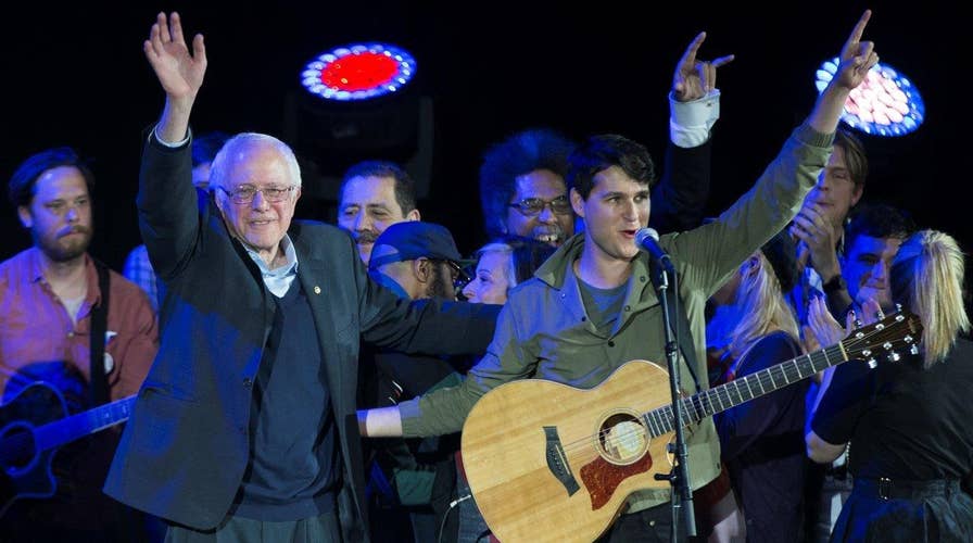 Hollywood sings for Sanders