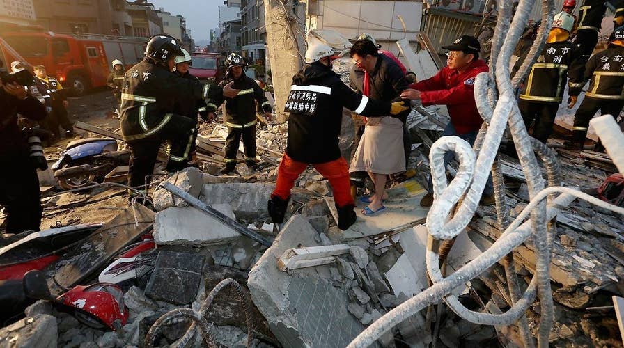 Powerful earthquake rocks Taiwan