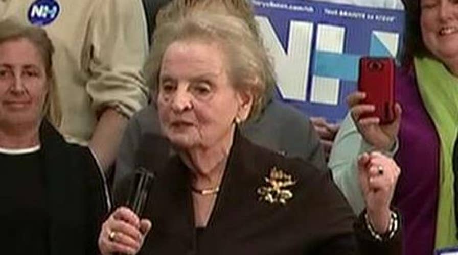 Feminist icons attack women who back Sanders over Clinton