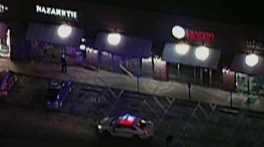 Police: Man injures 4 with machete at Ohio restaurant