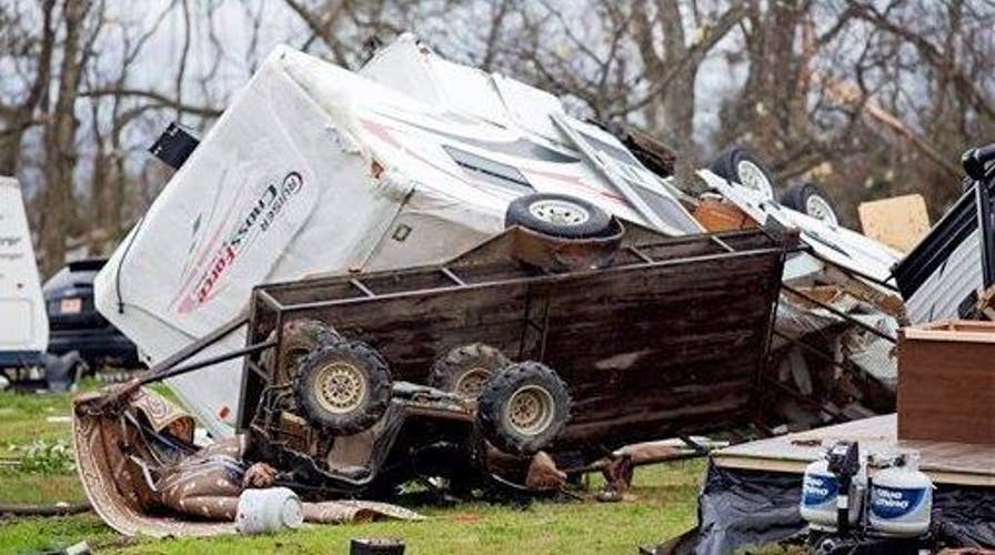 Deadly twister slams Gulf Coast states