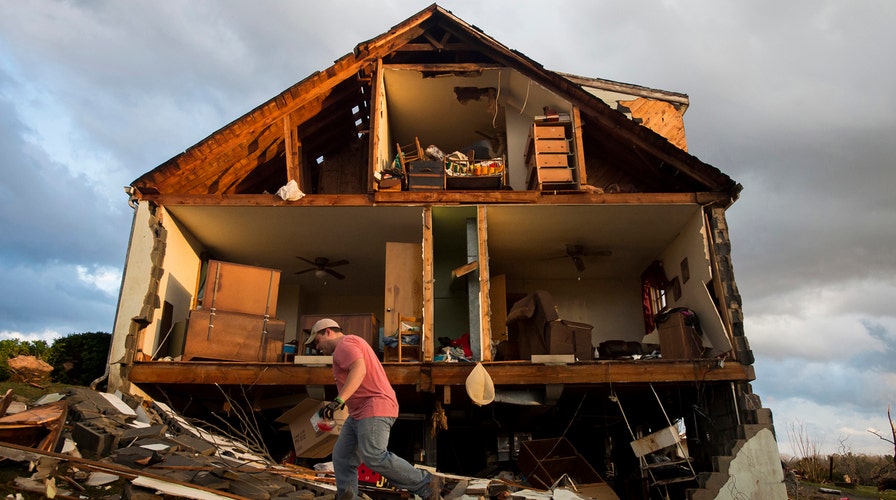 Deadly storms hammer mid-Atlantic coast