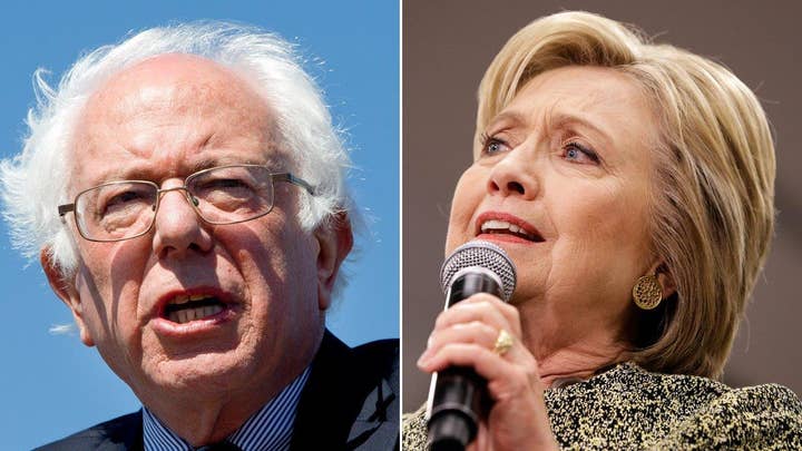 Clinton, Sanders make final pitches ahead of Super Tuesday 