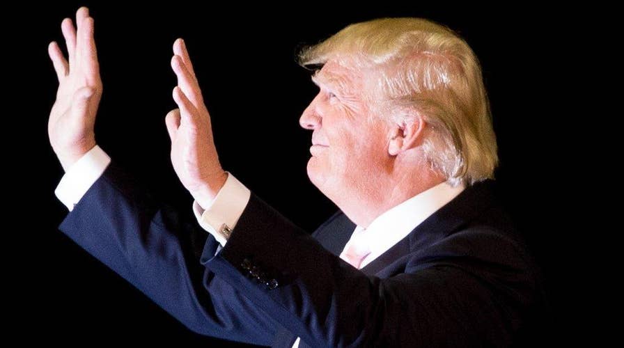 Halftime Report: Trump's tiny fingers are 'deadly serious'