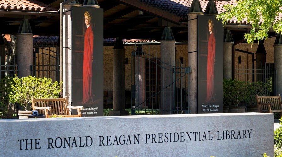 Nancy Reagan to lie in repose at Reagan Library 