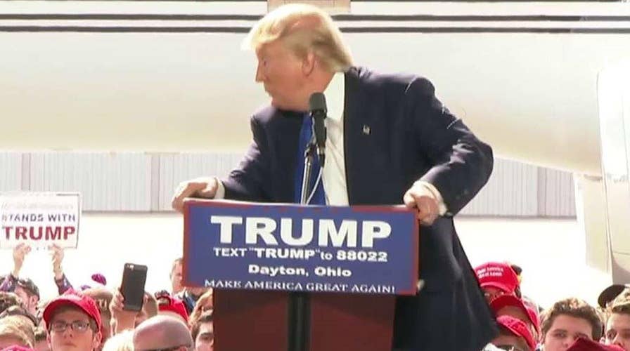 Trump's close encounter with protestors in Ohio