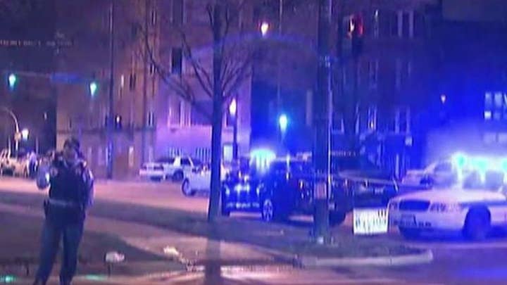 Three Chicago cops wounded in overnight shootout