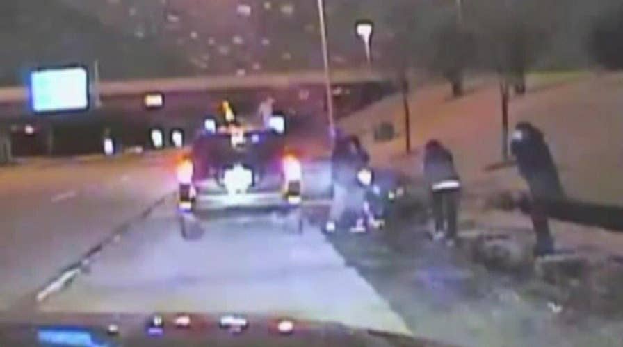Hero cops save toddler choking on side of road in Illinois