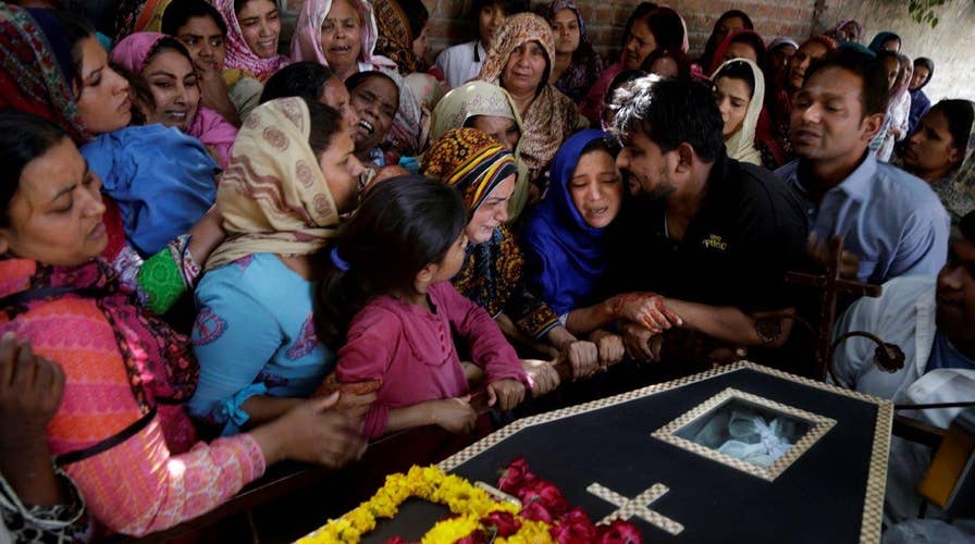 At least 70 killed in Easter suicide bombing in Pakistan