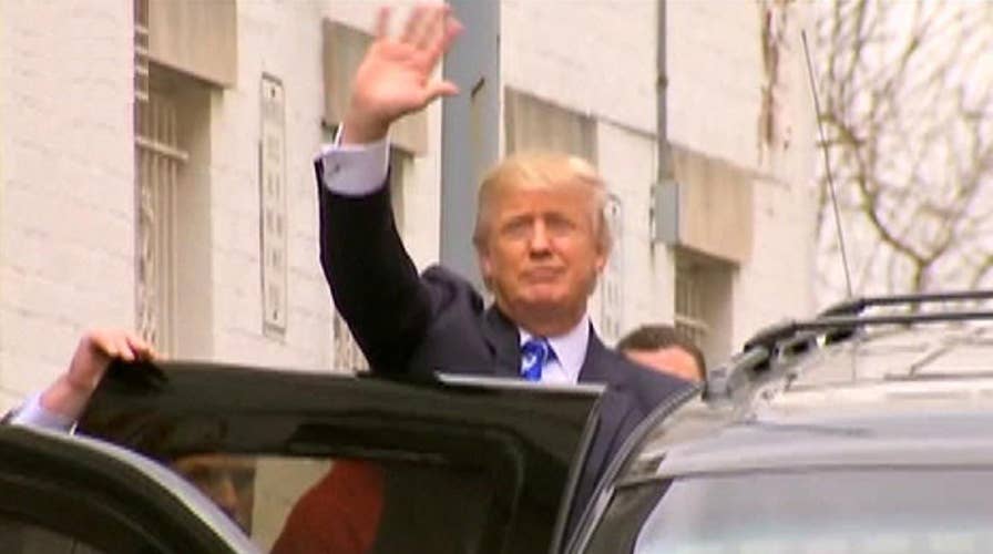 Donald Trump meets with the Republican National Committee