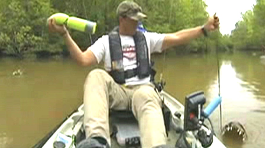 Caught on camera: Gator sneaks up on family in viral video