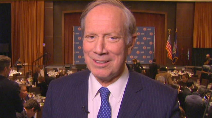 Pataki endorses Kasich: 'He can unite us and govern'