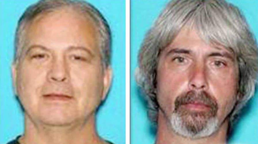 Manhunt under way for suspected killers in Washington state