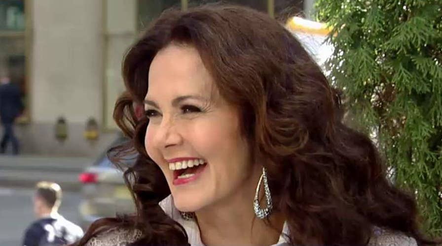 Lynda Carter talks Hillary Clinton support, new projects