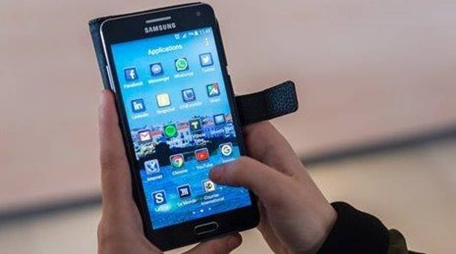 EU charges Google with abusing Android market