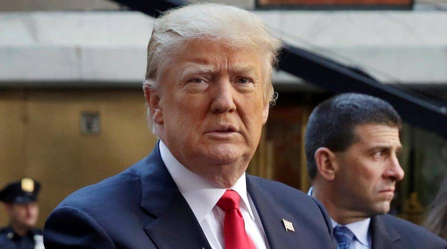 Why does Trump dominate 2016?