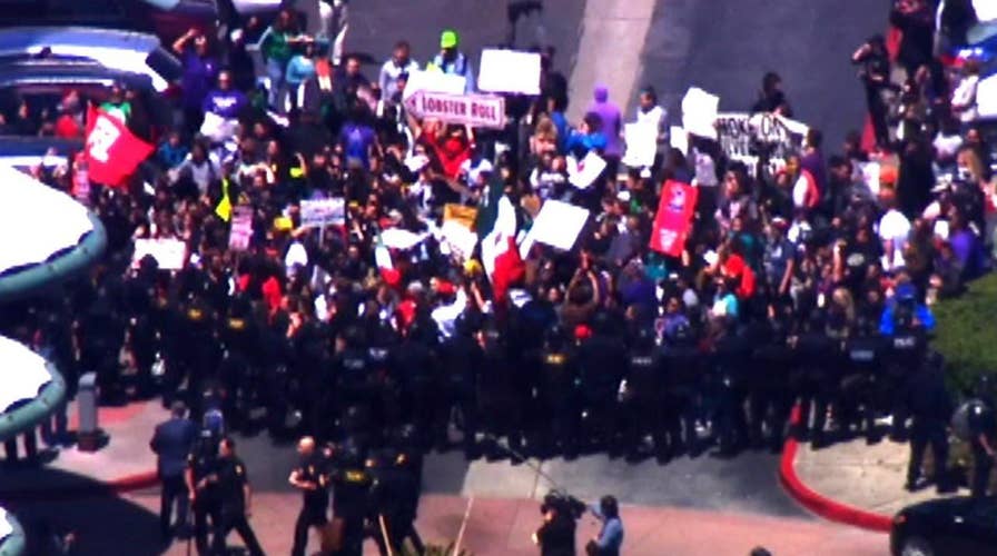 Protests delay Trump speech to GOP convention in California