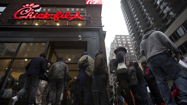 Chick-fil-A customers respond to de Blasio's boycott request