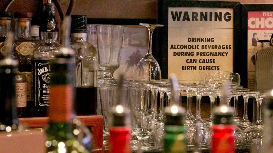 NY law to serve pregnant women puts bartenders in a bind