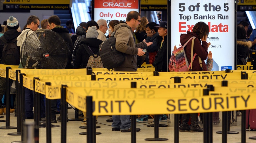 NY and NJ threaten to privatize airport security